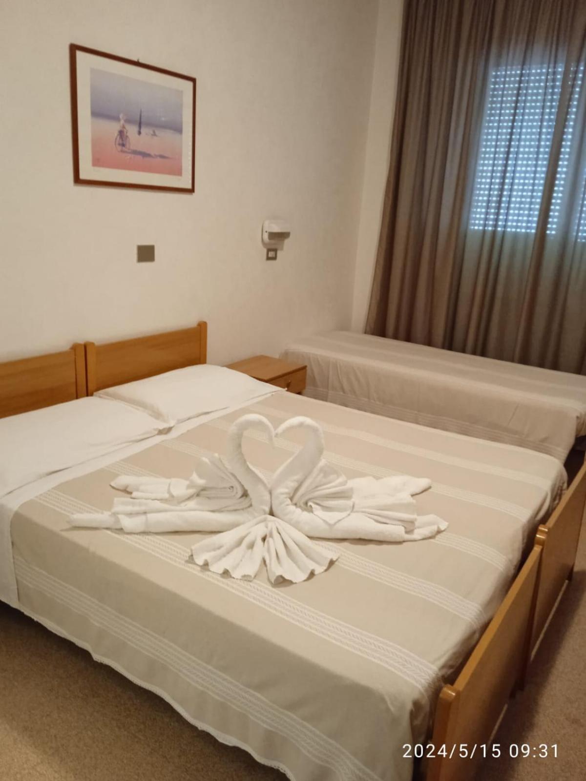 Hotel Europa Gabicce Mare Exterior photo